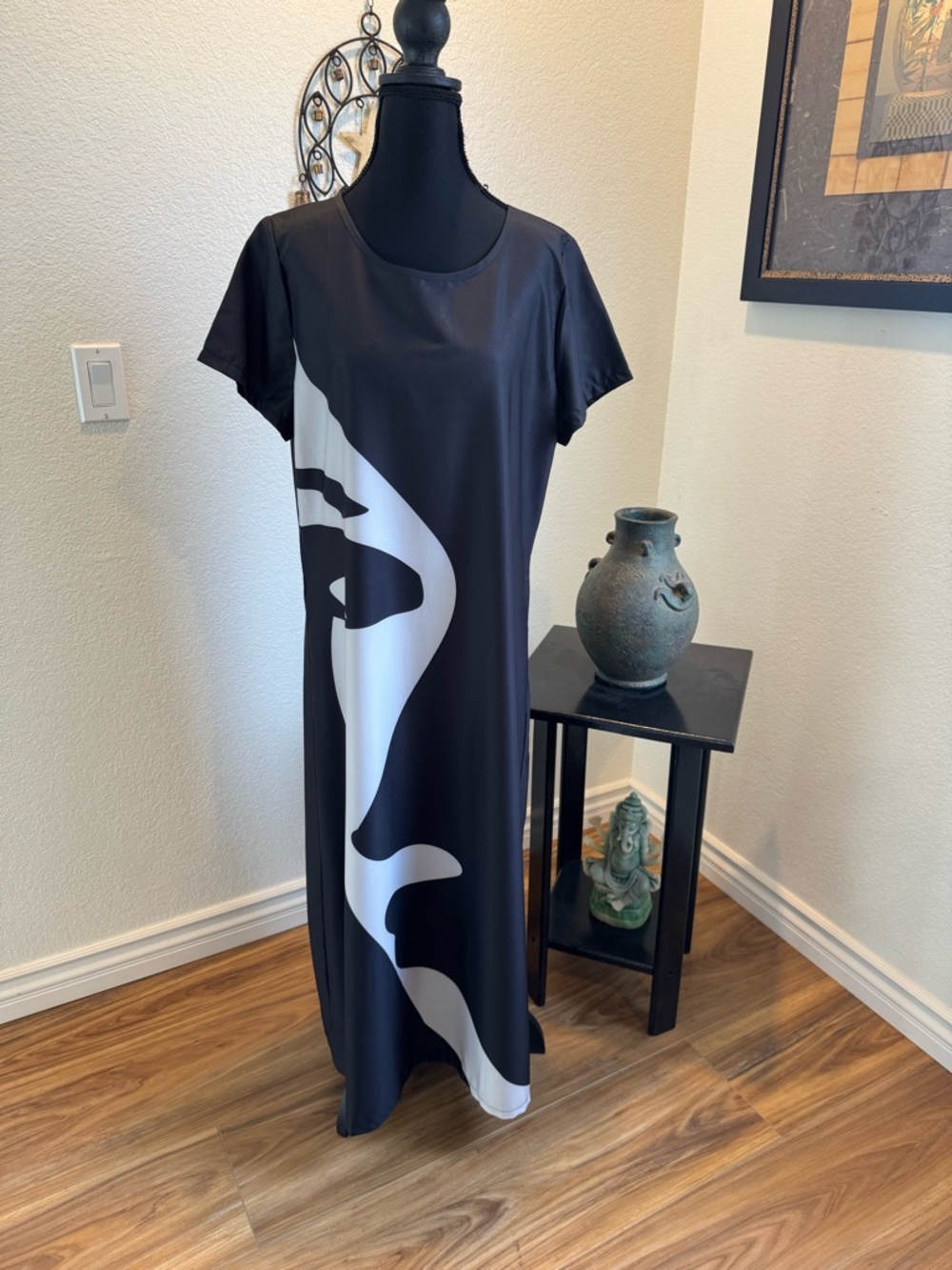 Black & White Graphic Maxi Dress with Abstract Side Panel